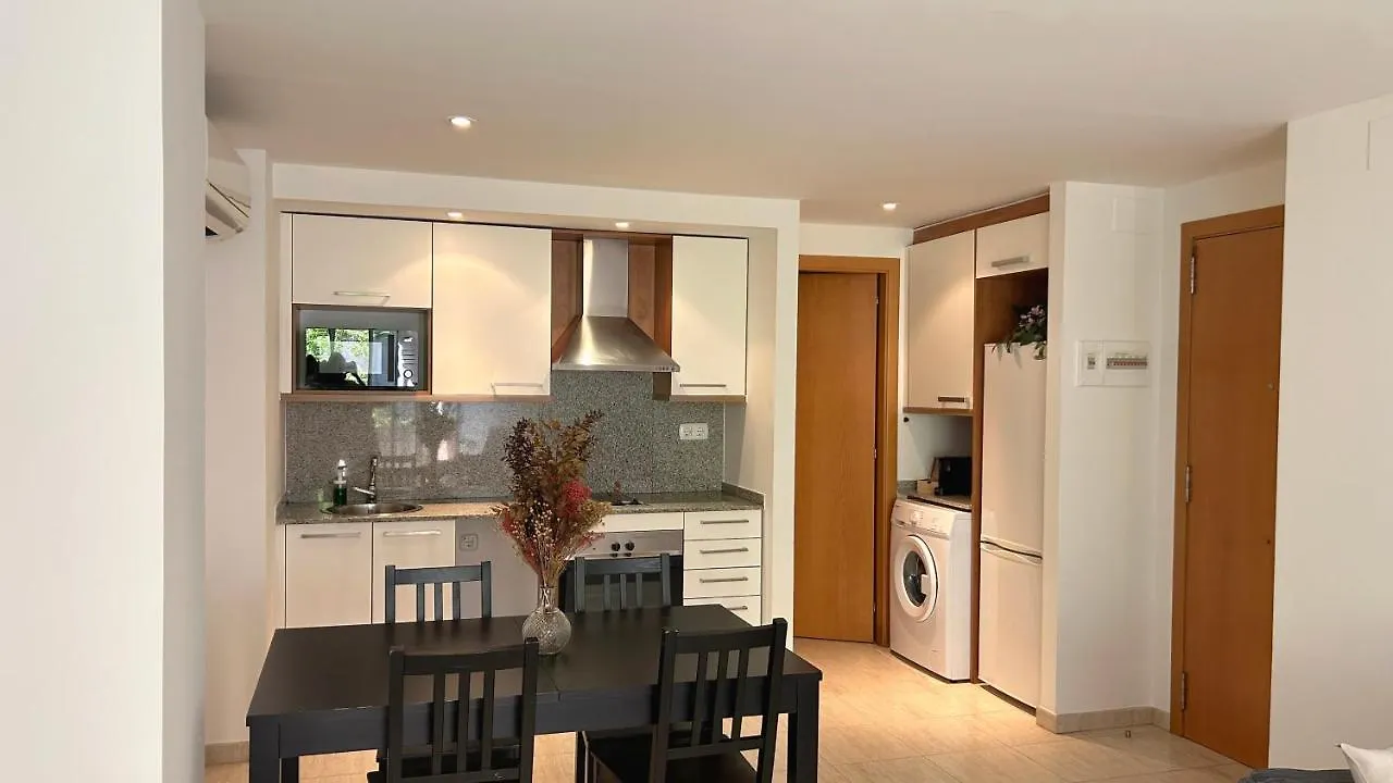 M1 Centrico Y Con Balcon Apartment Terrassa Spain